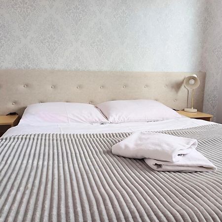 Hotel I Restauracja Borowianka Ostrów Wielkopolski Kültér fotó