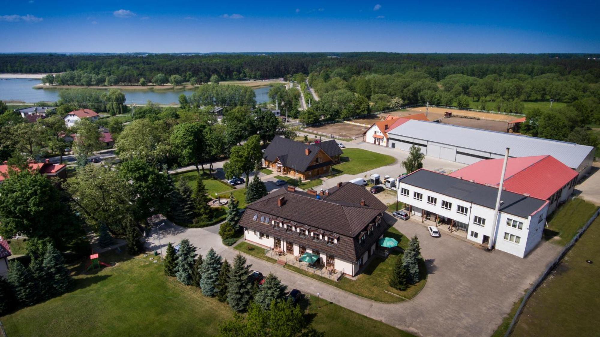 Hotel I Restauracja Borowianka Ostrów Wielkopolski Kültér fotó